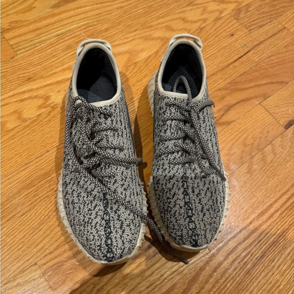 Adidas Yeezy 350 turtle dove size 7.5 W